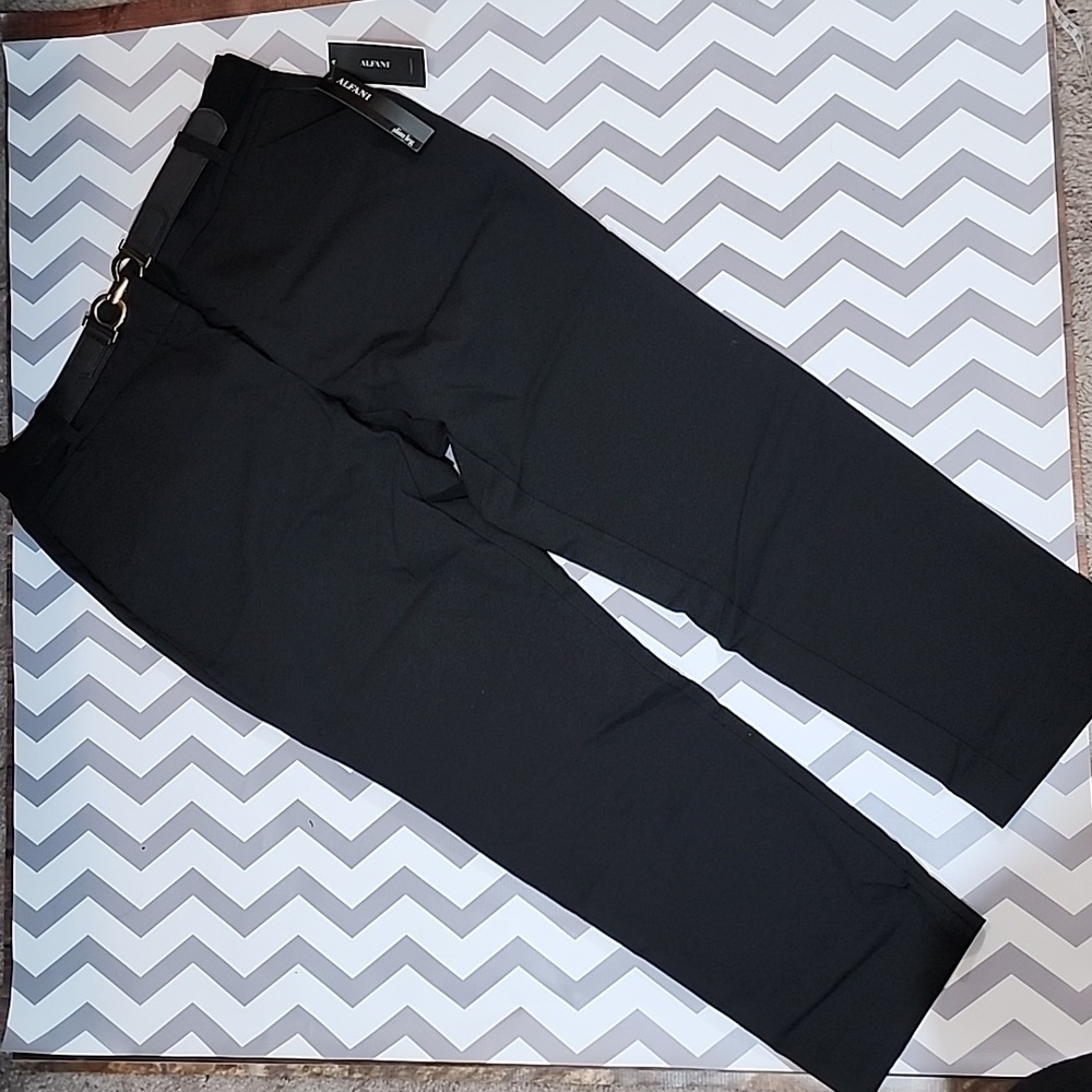 Petite womens New with Tags black pants